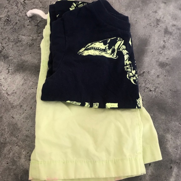 Outfits - Picture 4 of 5